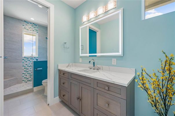 Bathroom, Dual Sink Vanities, Interior, Recessed Lighting
