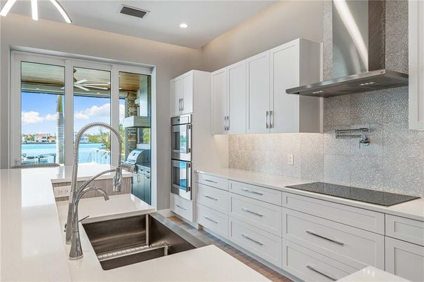 Interior, Kitchen, Recessed Lighting, Water, Wood Texture Flooring