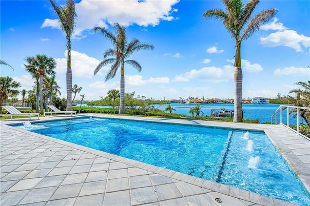 Exterior, Pool, Water
