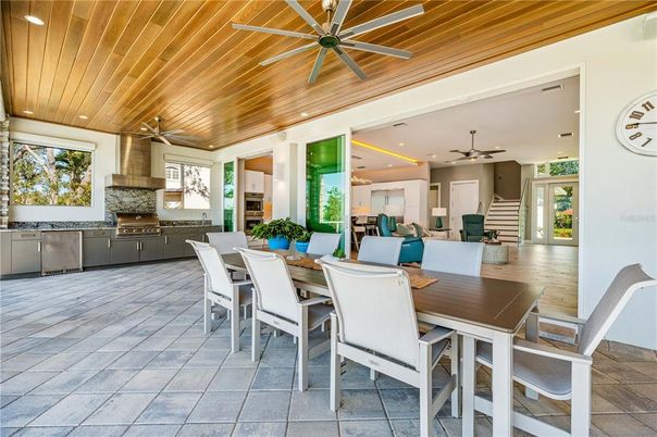 Dining room, Interior, Kitchen, Recessed Lighting, Stainless Steel Appliances, Wooden Ceilings
