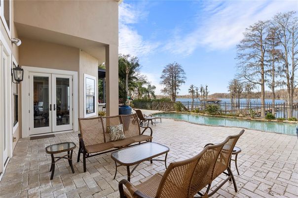 Exterior, Pool, Water