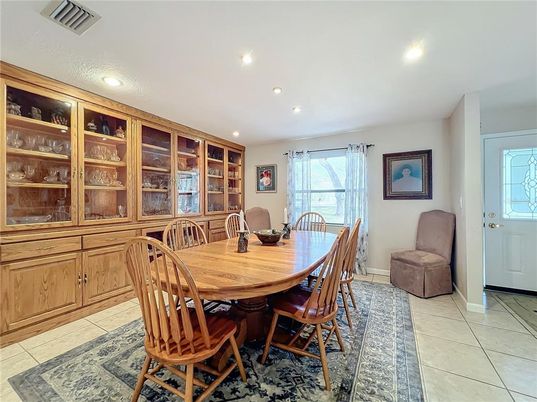Dining room, Interior, Recessed Lighting