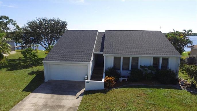 Attached, Exterior, Facade, Water, Cape Cod