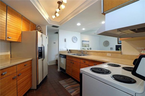 Interior, Kitchen, Recessed Lighting