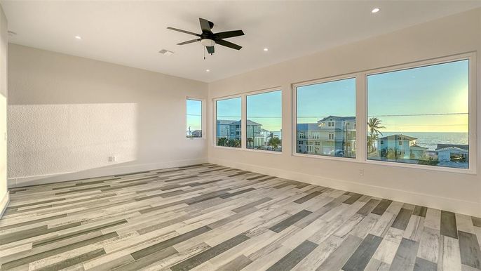 Empty room, Interior, Recessed Lighting, Water, Wood Texture Flooring