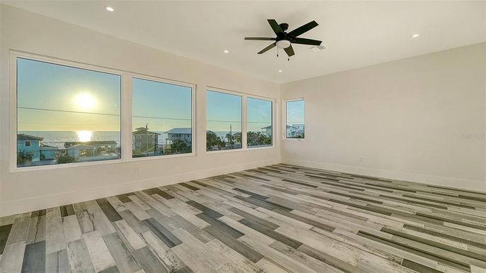 Empty room, Interior, Recessed Lighting, Water, Wood Texture Flooring