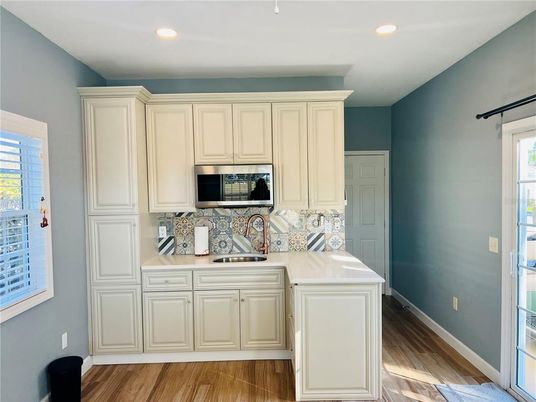 Interior, Kitchen, Recessed Lighting, Wood Texture Flooring