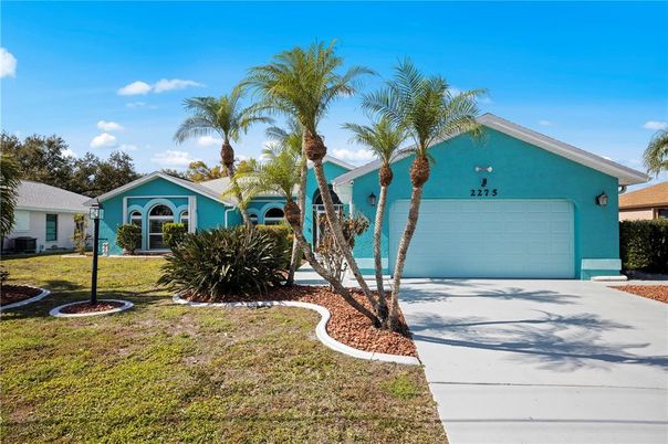 Attached, Backyard, Exterior, Facade, Ranch
