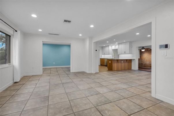 Empty room, Interior, Kitchen, Recessed Lighting