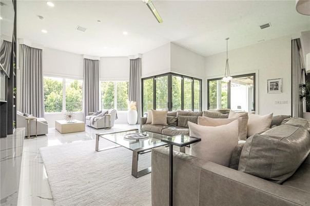 Interior, Living room, Pendant Lights, Recessed Lighting