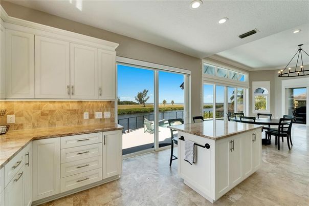 Chandelier, Dining room, Interior, Kitchen, Pendant Lights, Recessed Lighting, Water