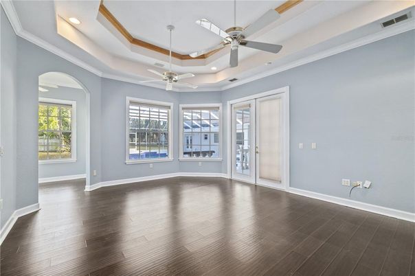 Empty room, Interior, Recessed Lighting, Wood Texture Flooring