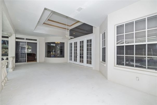 Empty room, Interior, Recessed Lighting