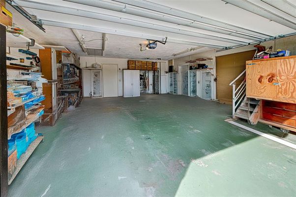 Garage, Interior