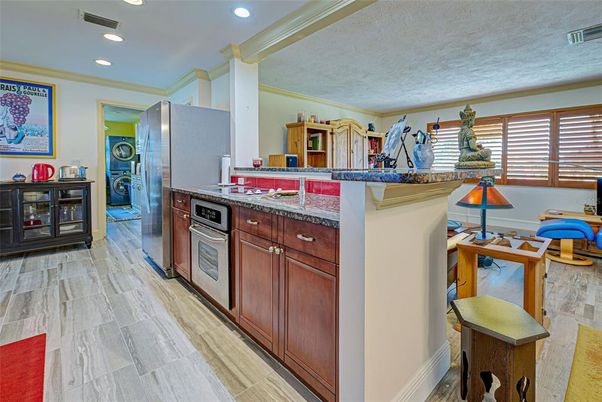 Interior, Kitchen, Recessed Lighting, Washer