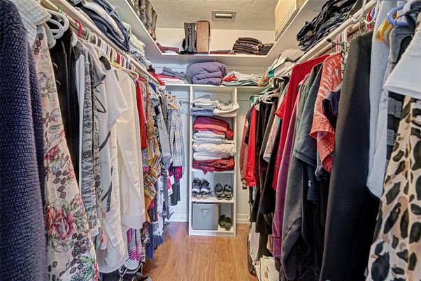 Interior, Walk-in Closets, Wood Texture Flooring