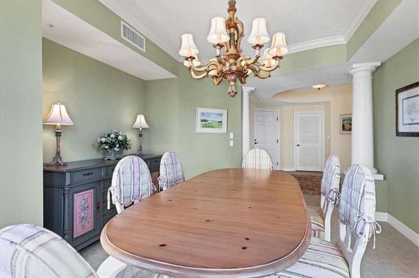 Chandelier, Dining room, Interior