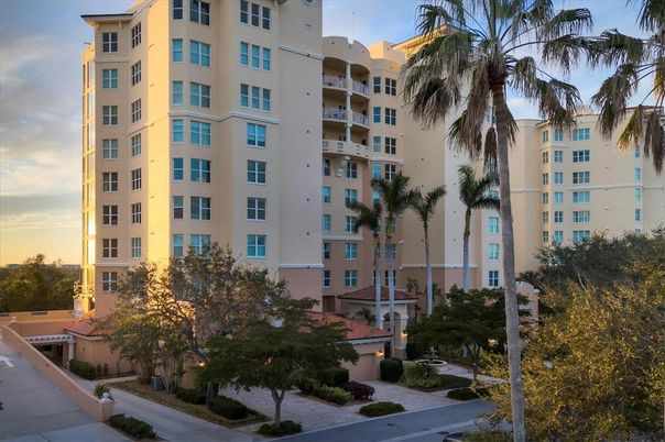 Exterior, Facade, Condo Building