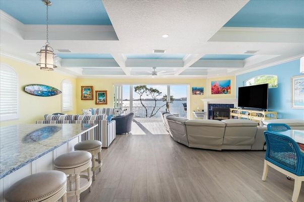 Fireplace, Interior, Living room, Pendant Lights, Recessed Lighting, Wood Texture Flooring