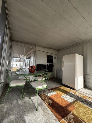 Dining room, Interior