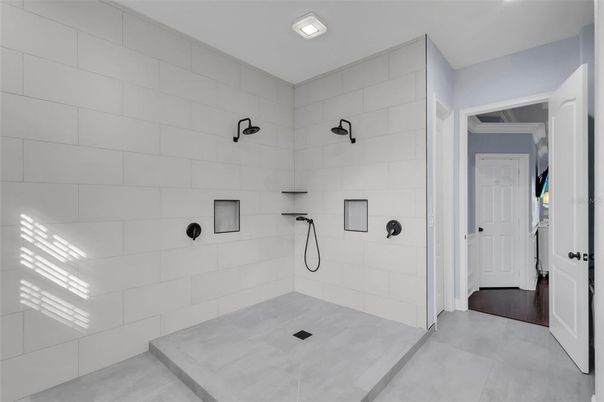 Bathroom, Interior, Recessed Lighting
