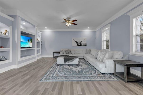Interior, Living room, Recessed Lighting, Wood Texture Flooring