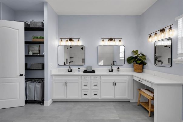 Bathroom, Dual Sink Vanities, Interior