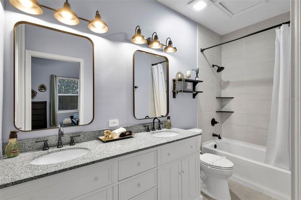 Bathroom, Dual Sink Vanities, Interior