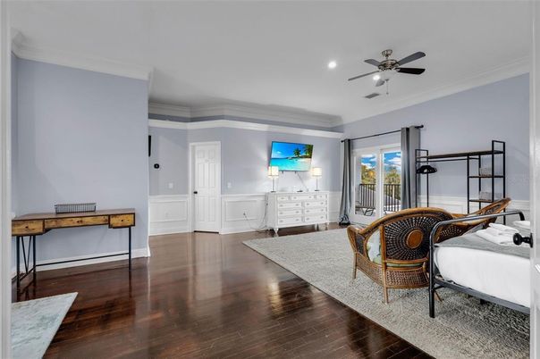 Bedroom, Interior, Recessed Lighting, Wood Texture Flooring