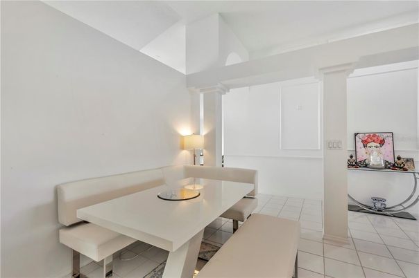 Dining room, Interior