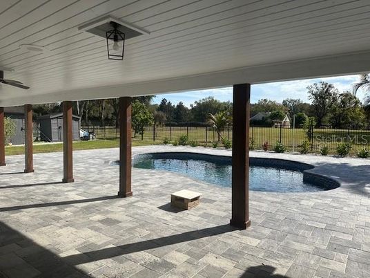 Exterior, Pool
