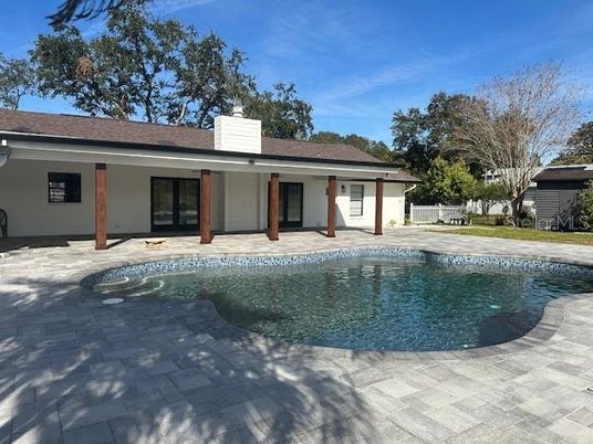 Exterior, Pool