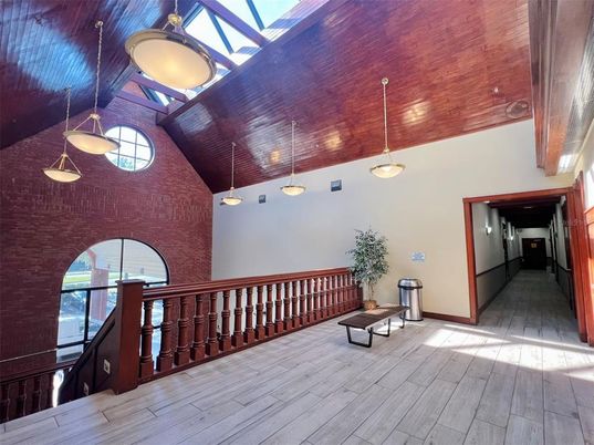 Interior, Pendant Lights, Wood Texture Flooring