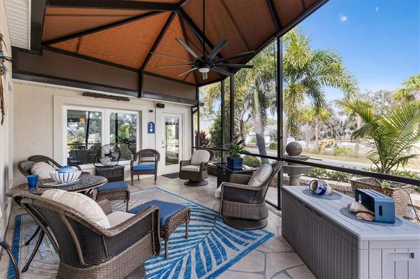 Exterior, Interior, Sun Room