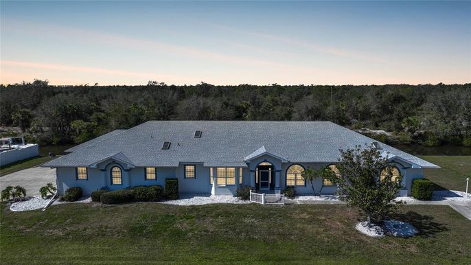 Exterior, Drone