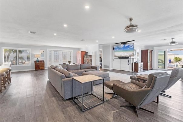 Interior, Living room, Recessed Lighting, Wood Texture Flooring