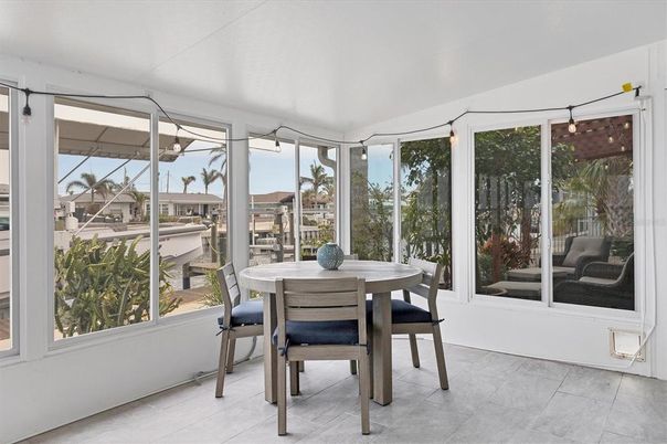 Dining room, Interior, Sun Room