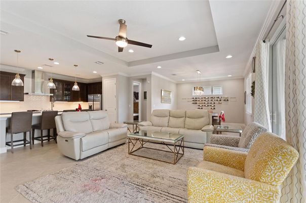 Interior, Kitchen, Living room, Pendant Lights, Recessed Lighting, Stainless Steel Appliances