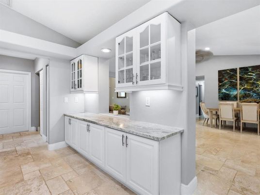 Dining room, Interior, Kitchen, Recessed Lighting