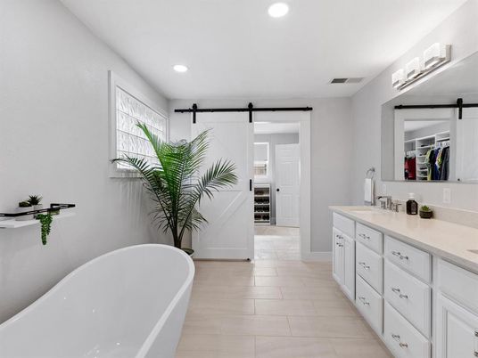 Bathroom, Dual Sink Vanities, Free Standing Baths, Interior, Recessed Lighting