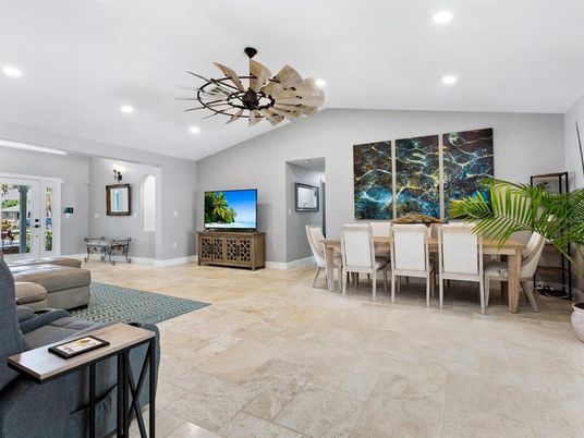 Dining room, Interior, Living room, Recessed Lighting