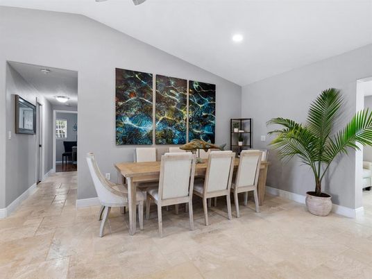 Dining room, Interior, Recessed Lighting