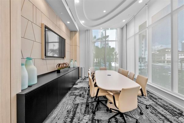 Dining room, Interior, Recessed Lighting