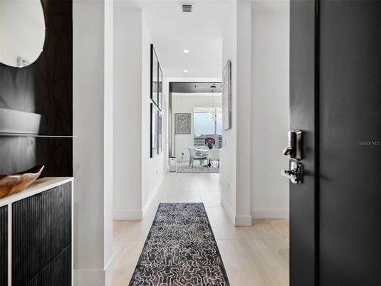 Dining room, Interior, Pendant Lights, Recessed Lighting