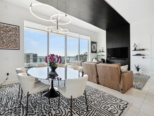 Dining room, Interior, Living room, Pendant Lights