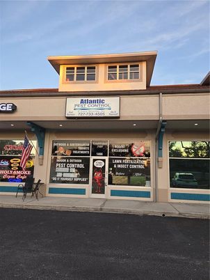Exterior, Facade, None