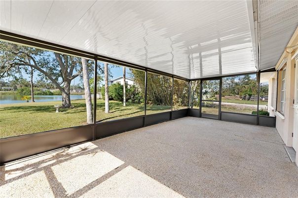 Interior, Sun Room, Water