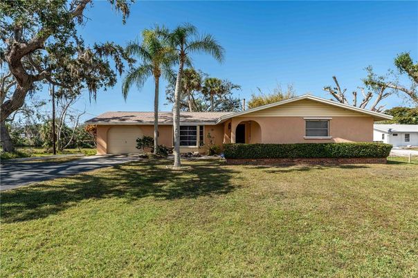 Attached, Backyard, Exterior, Facade, Ranch