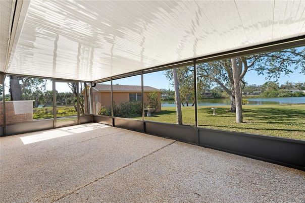 Interior, Sun Room, Water