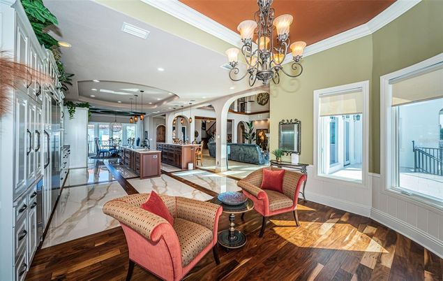 Chandelier, Interior, Kitchen, Living room, Pendant Lights, Recessed Lighting, Wood Texture Flooring